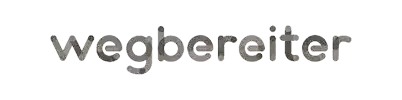 Logo Wegbereiter gGmbH Stilisierter Schriftzug vom Sozialunternehmen Wegbereiter gGmbH.